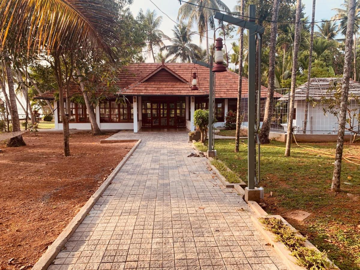 Kallanchery Retreat Kochi Exterior photo