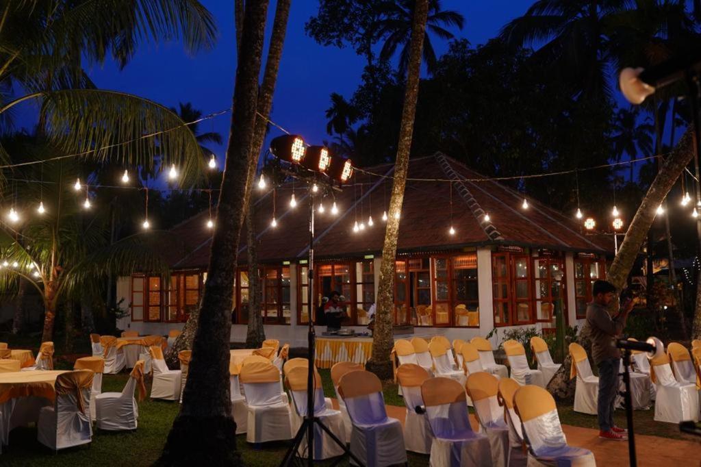 Kallanchery Retreat Kochi Exterior photo