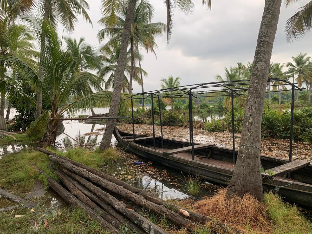 Kallanchery Retreat Kochi Exterior photo