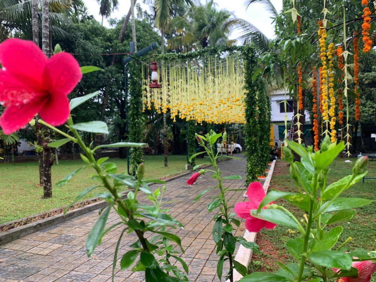 Kallanchery Retreat Kochi Exterior photo