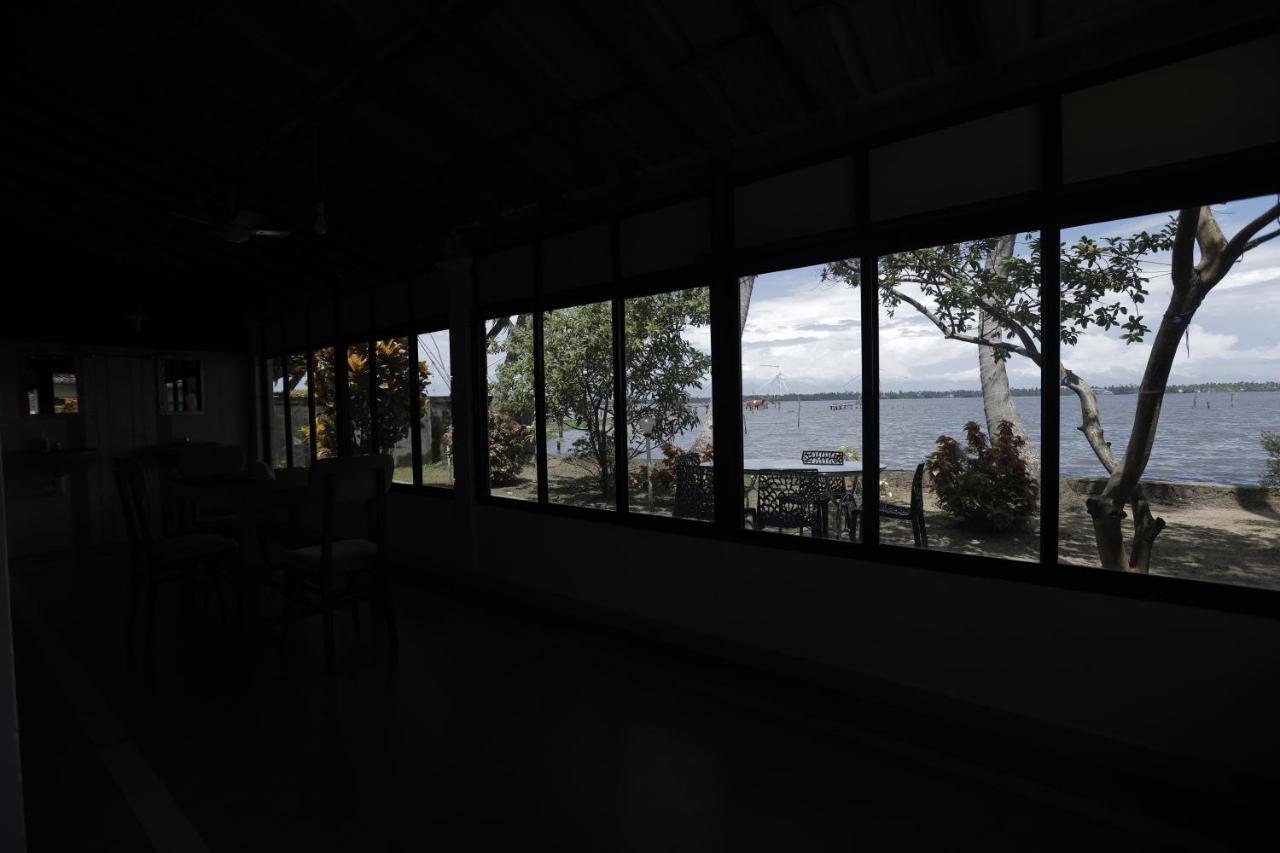 Kallanchery Retreat Kochi Exterior photo